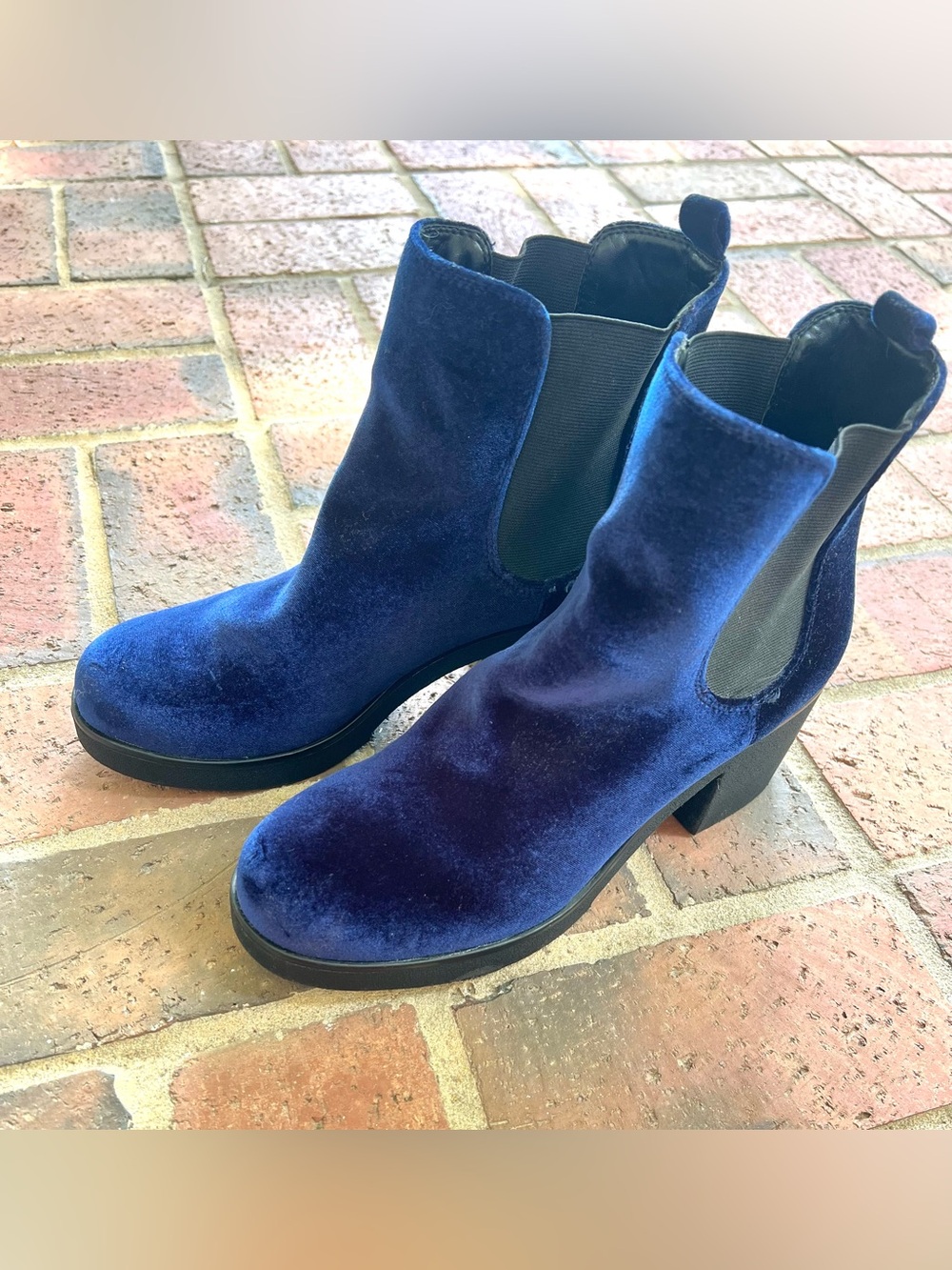 Indigo Rd Boots Royal Blue Velvet Chelsea Ankle Block Heel Women Size 9.5